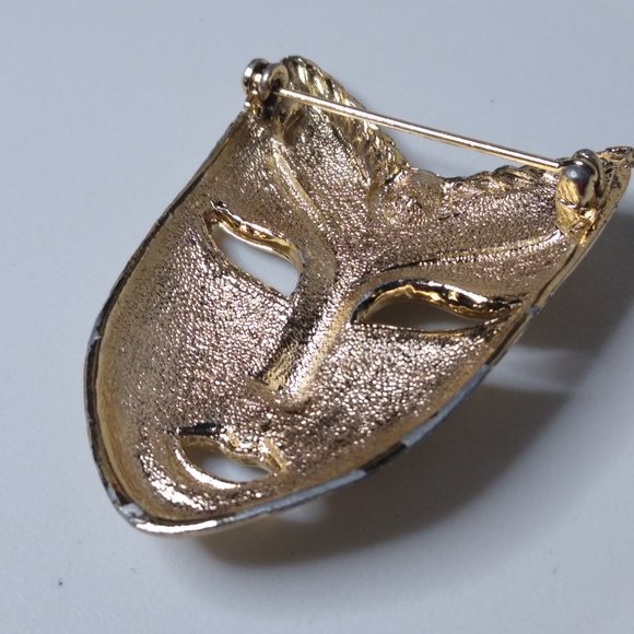 Vintage Decorative Metal Mask Brooch - Picture 9 of 13